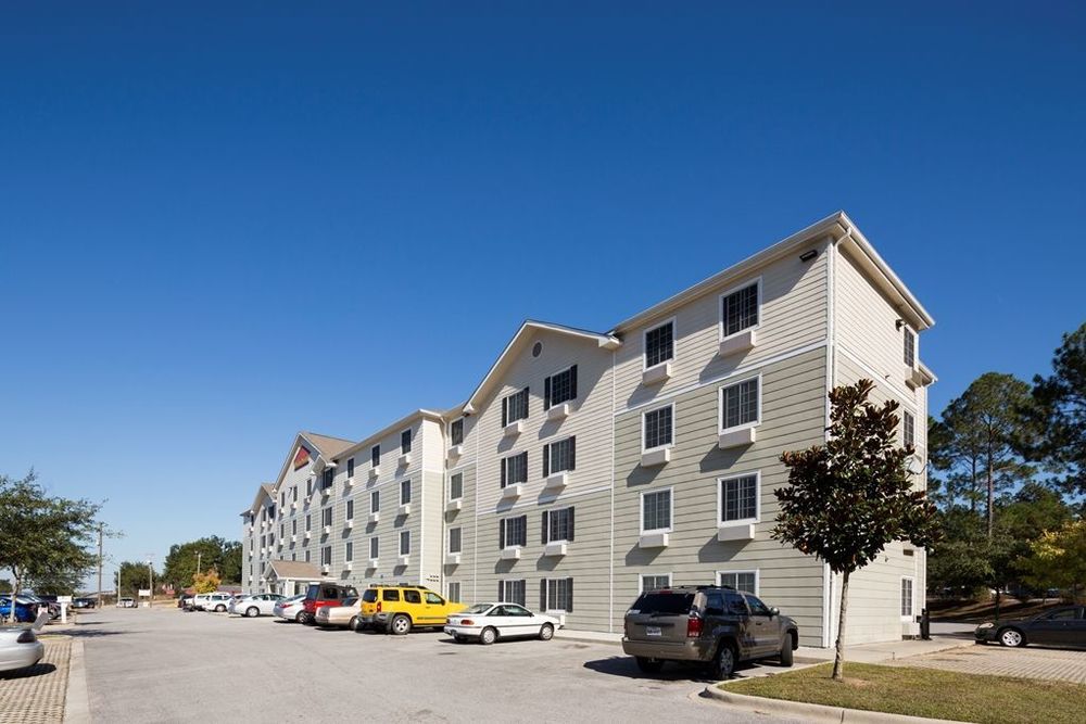 Extended America Select - Pensacola - Northeast