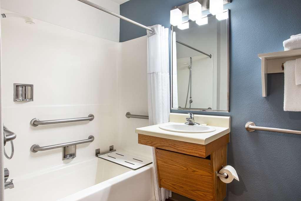 Extended America Select - Pensacola - Northeast Hotel 2*